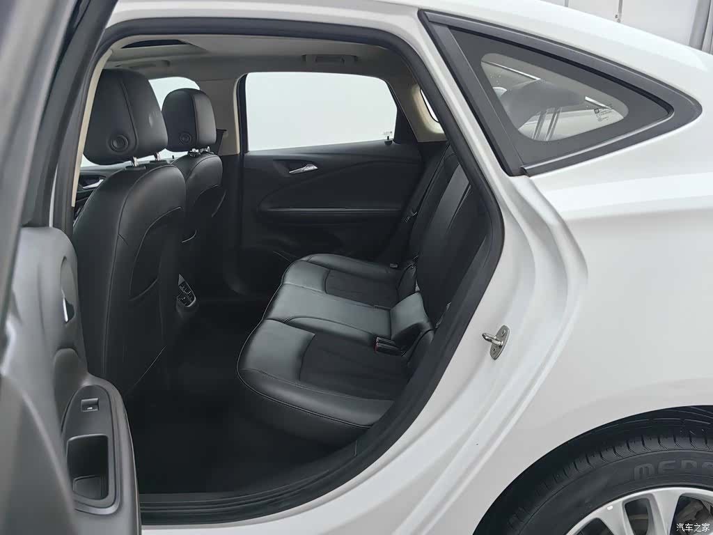 Buick Verano, 2018 15