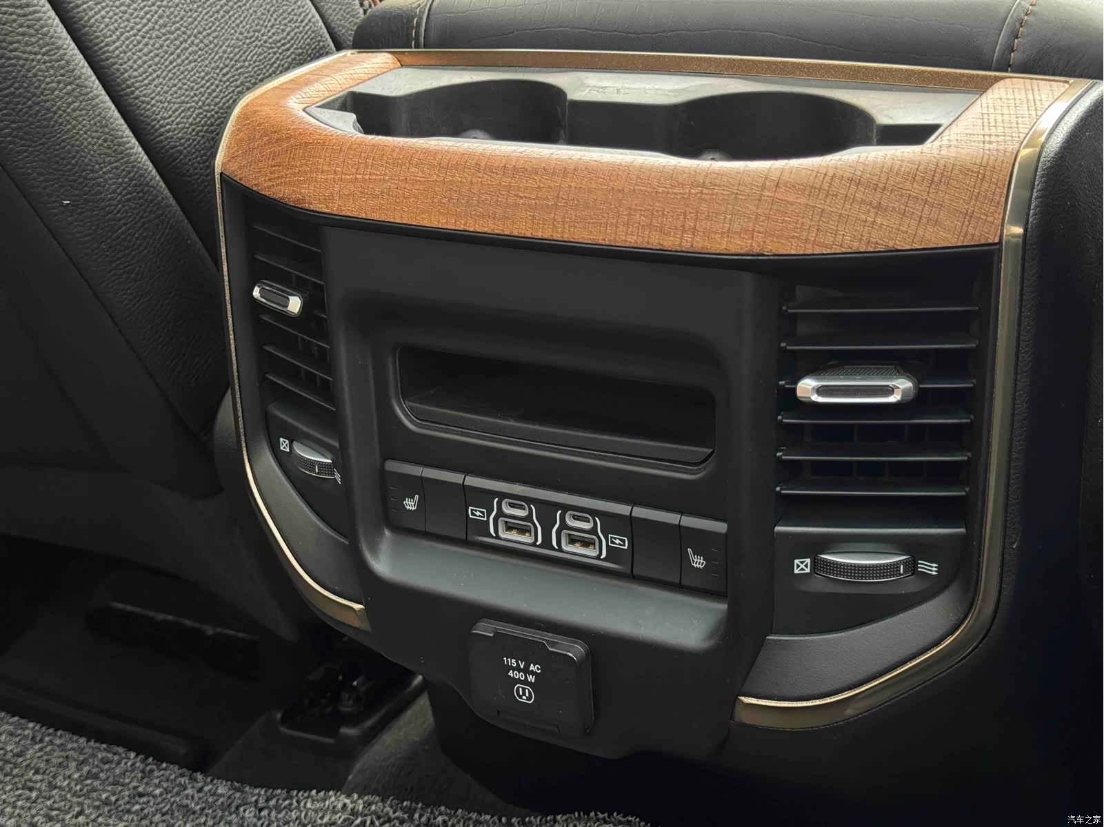 RAM Trucks, 2023 все фото