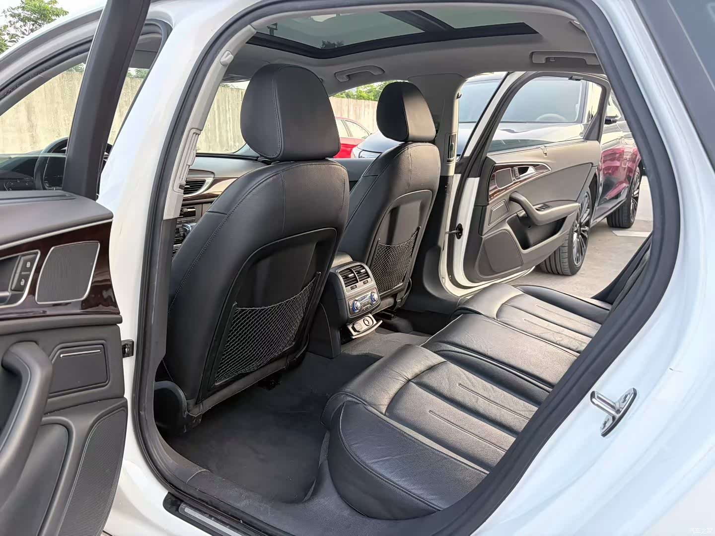 Audi A6L, 2015 4