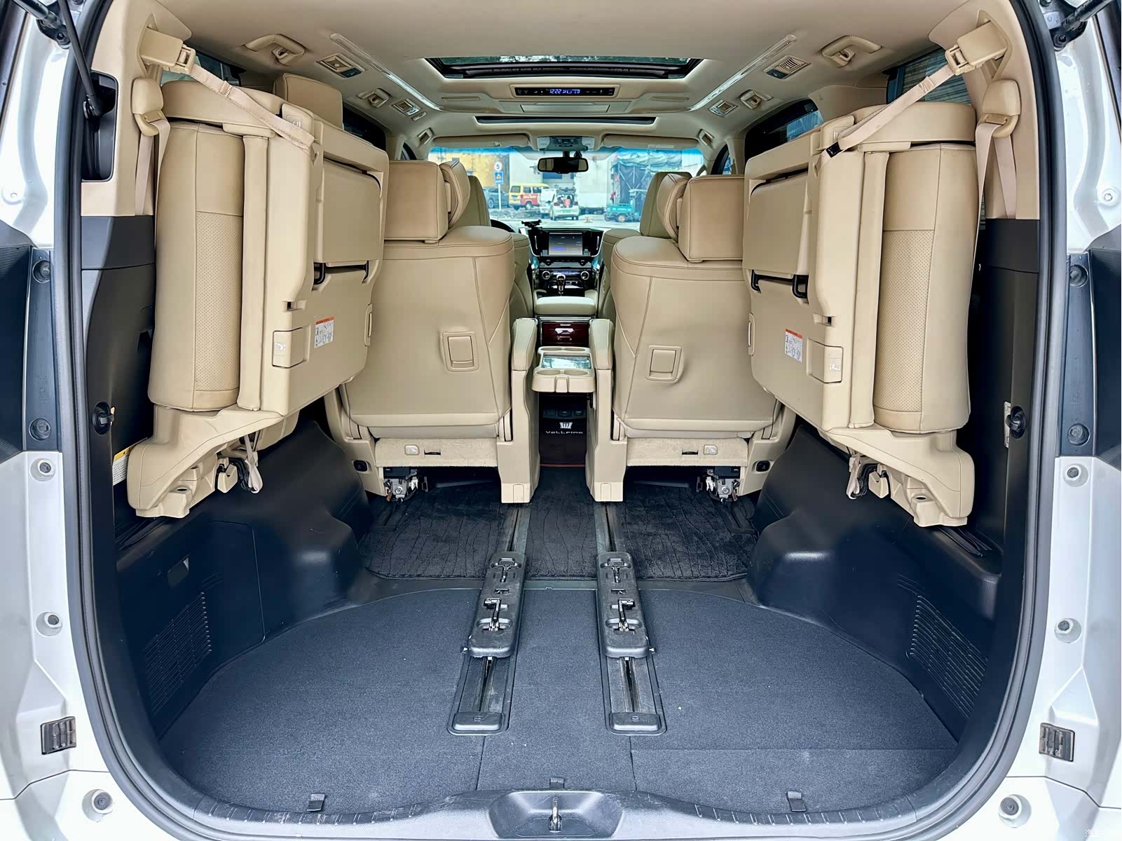 Toyota Alphard, 2016 17