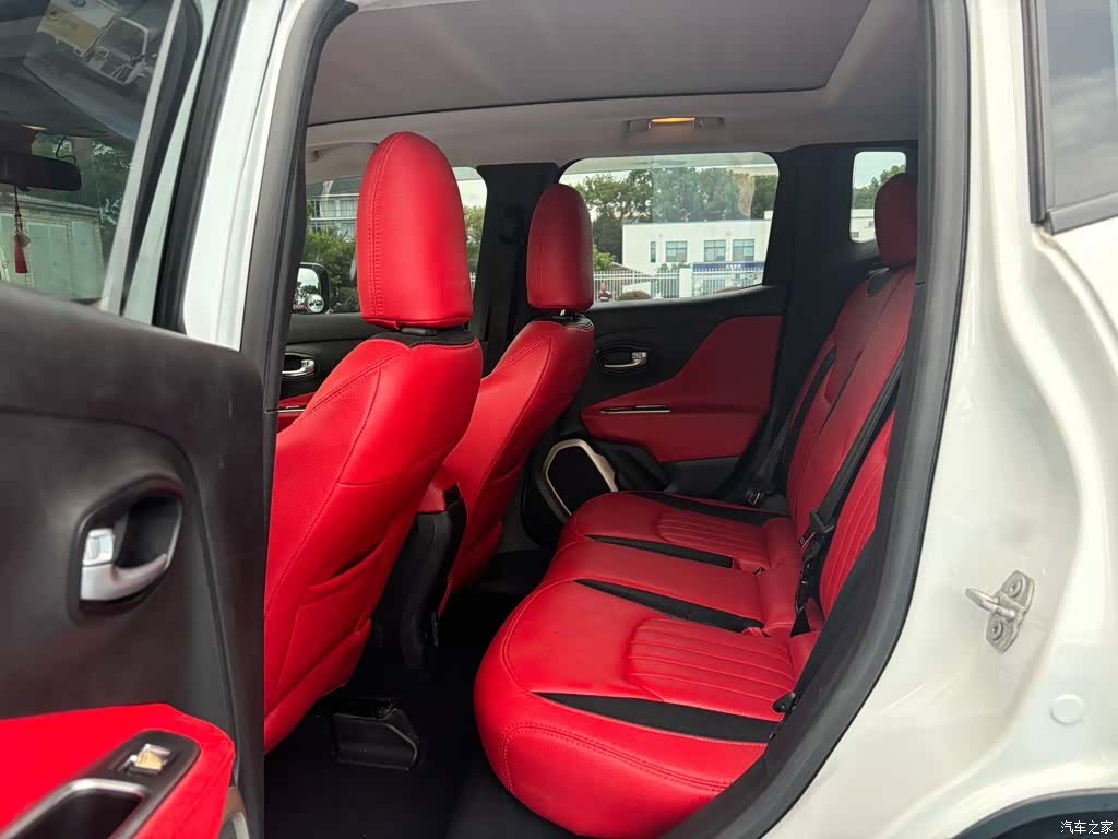 Jeep Renegade, 2016 4