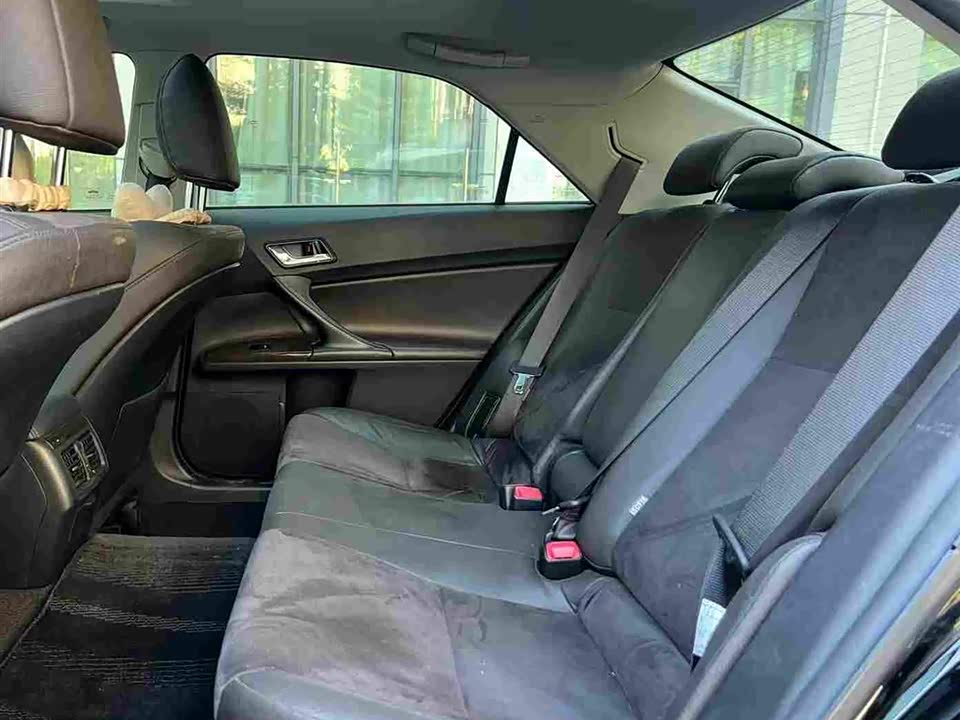Toyota Reiz Toyota Reiz