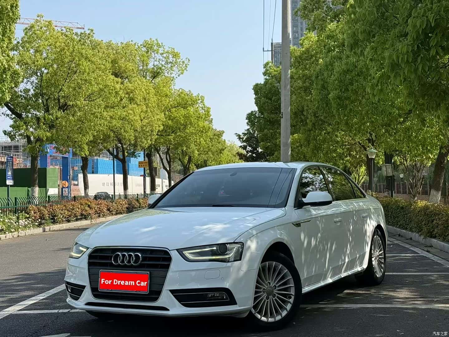 Audi A4L, 2014 1
