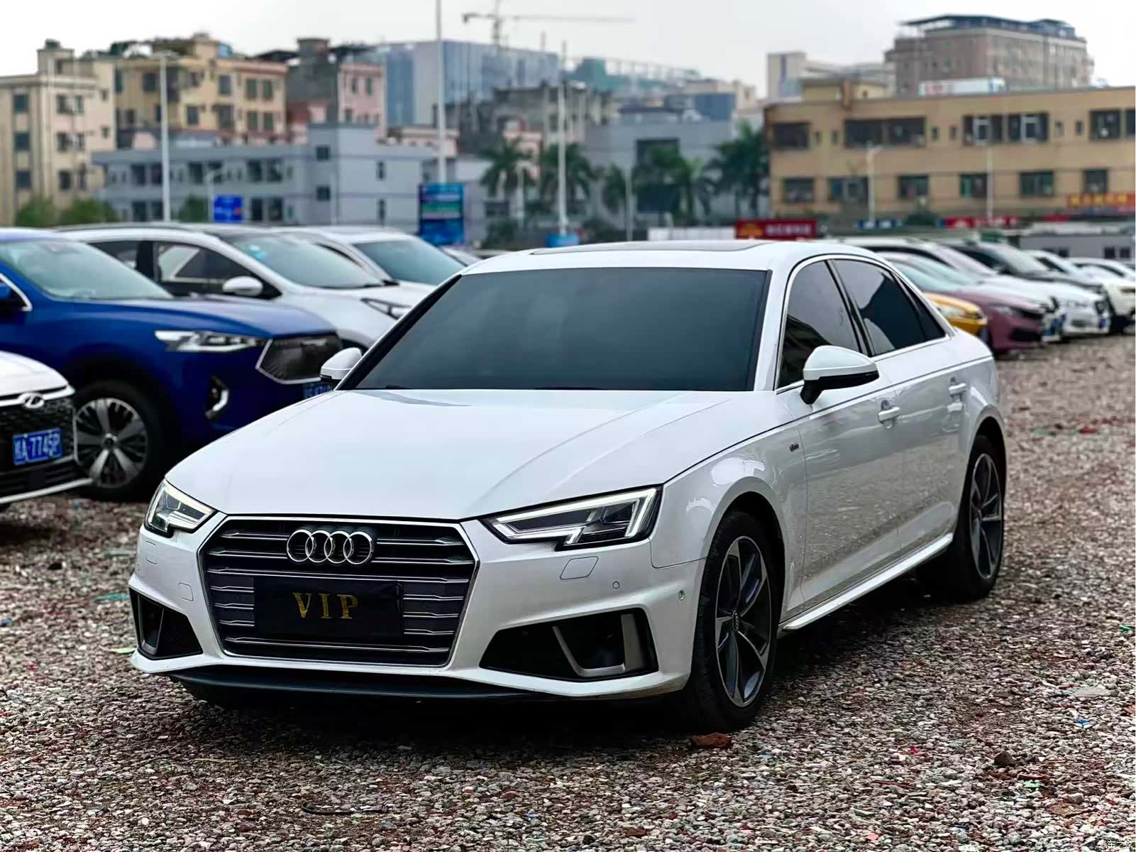 Audi A4L, 2019 3
