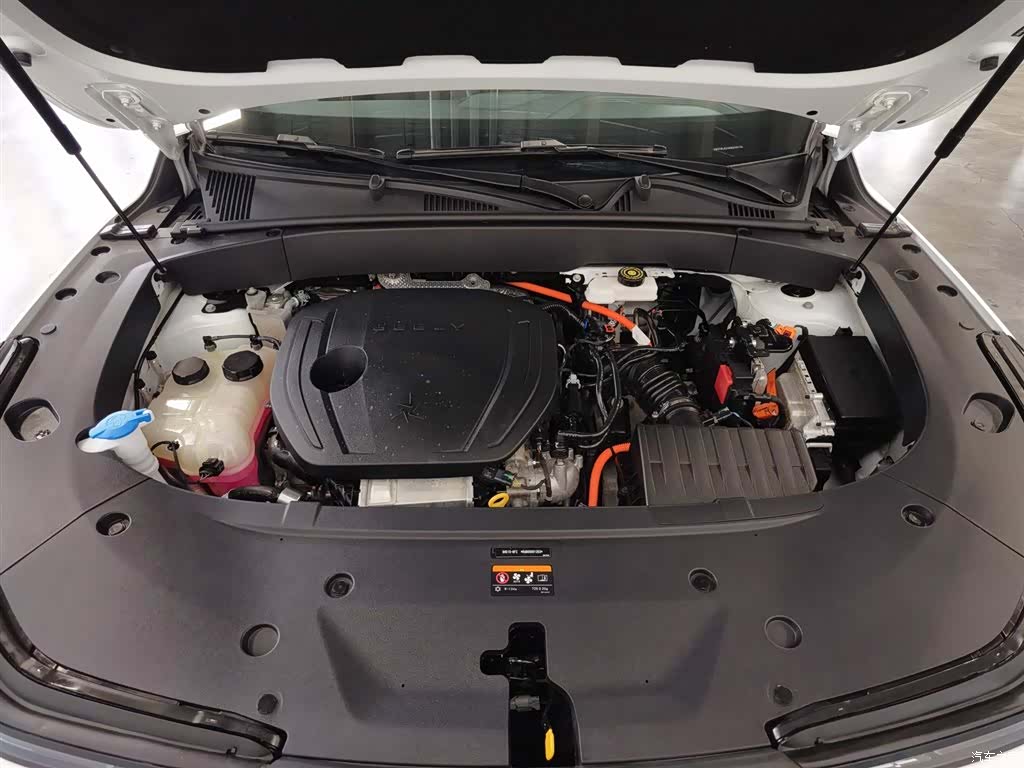 Geely Galaxy L7, 2024 6
