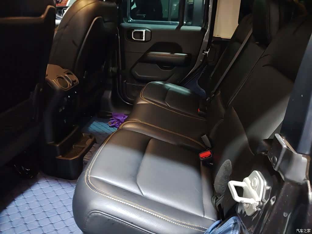 Jeep Wrangler, 2024 17