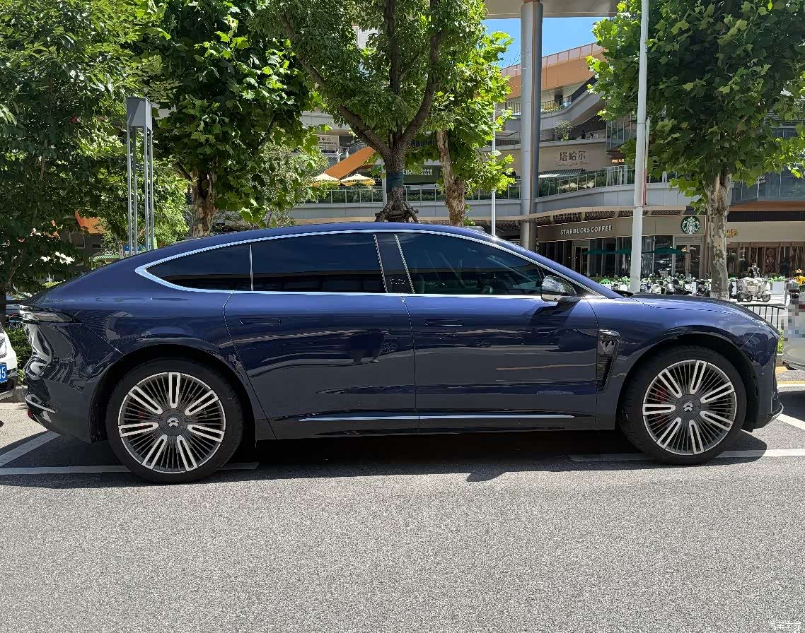 NIO ET9, 2025 все фото
