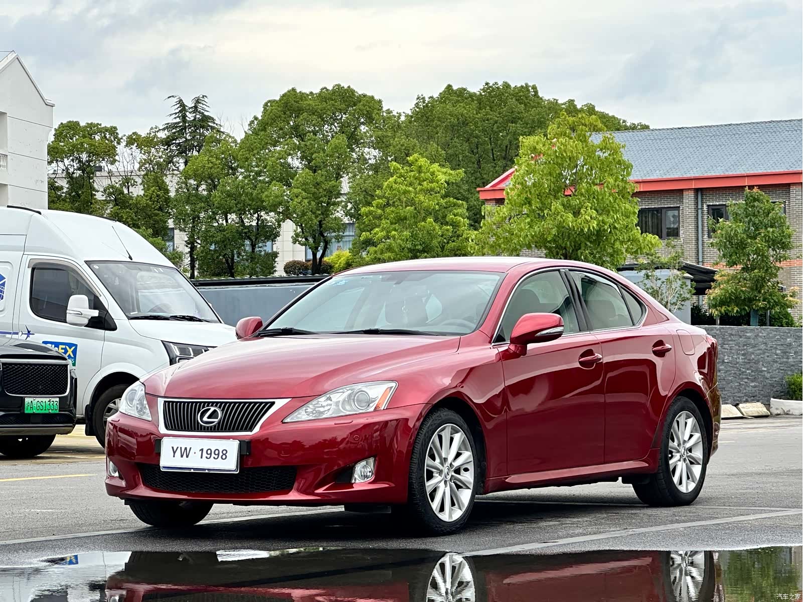 Lexus IS