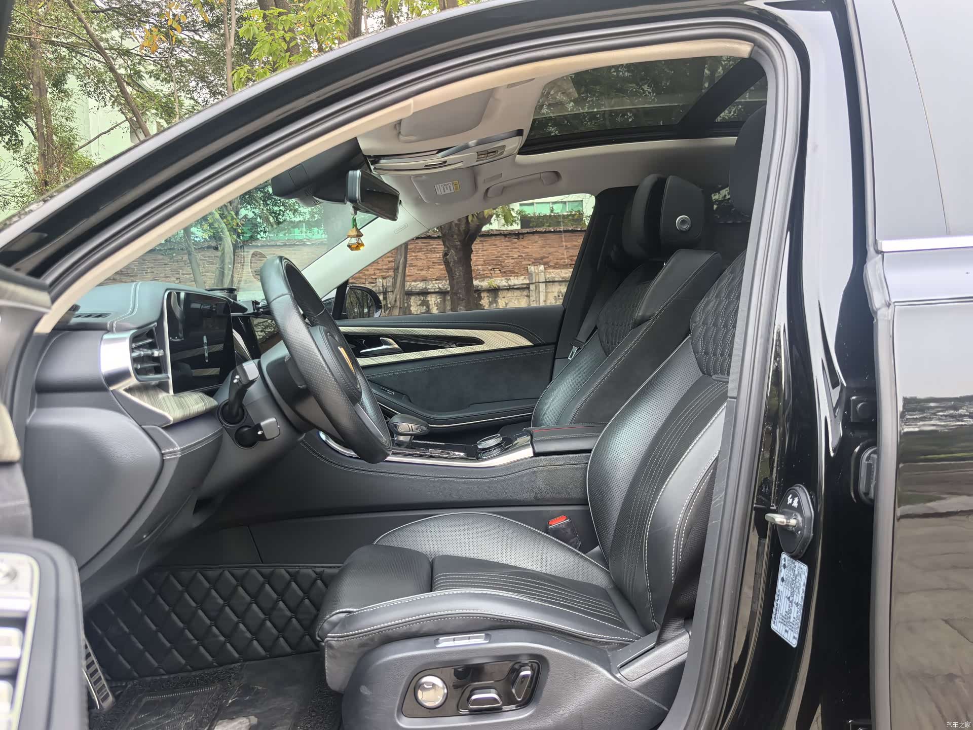 Hongqi H9, 2021 8