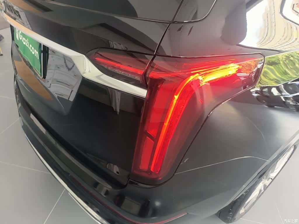 Cadillac XT6, 2022 8