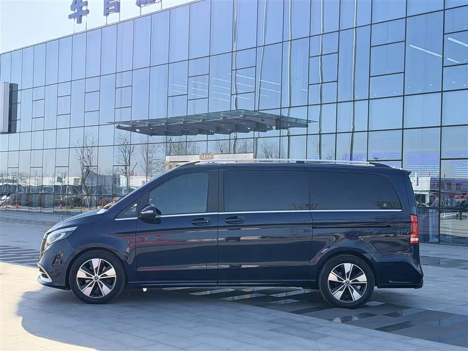 Mercedes-Benz V-class