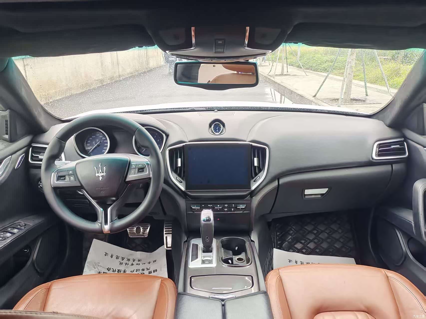 Maserati Ghibli, 2015 9