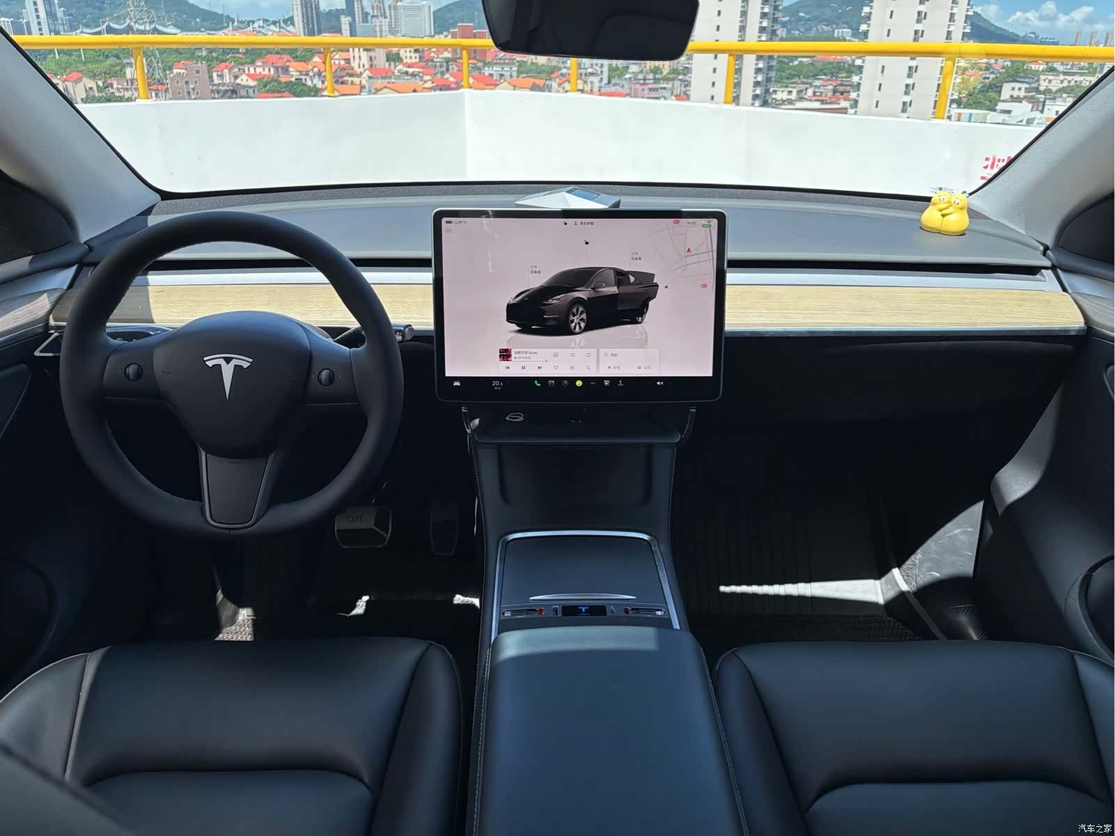 Tesla Model Y, 2023 все фото
