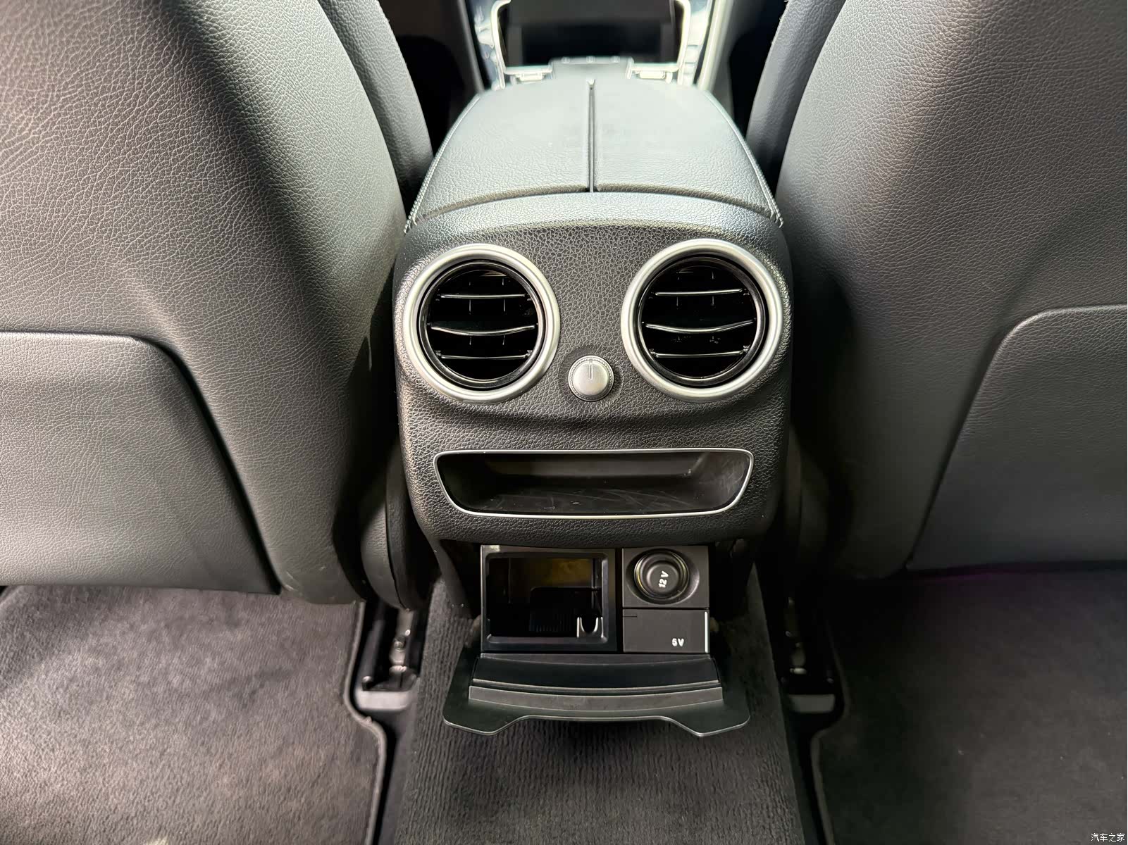 Mercedes-Benz C-Class, 2021 11
