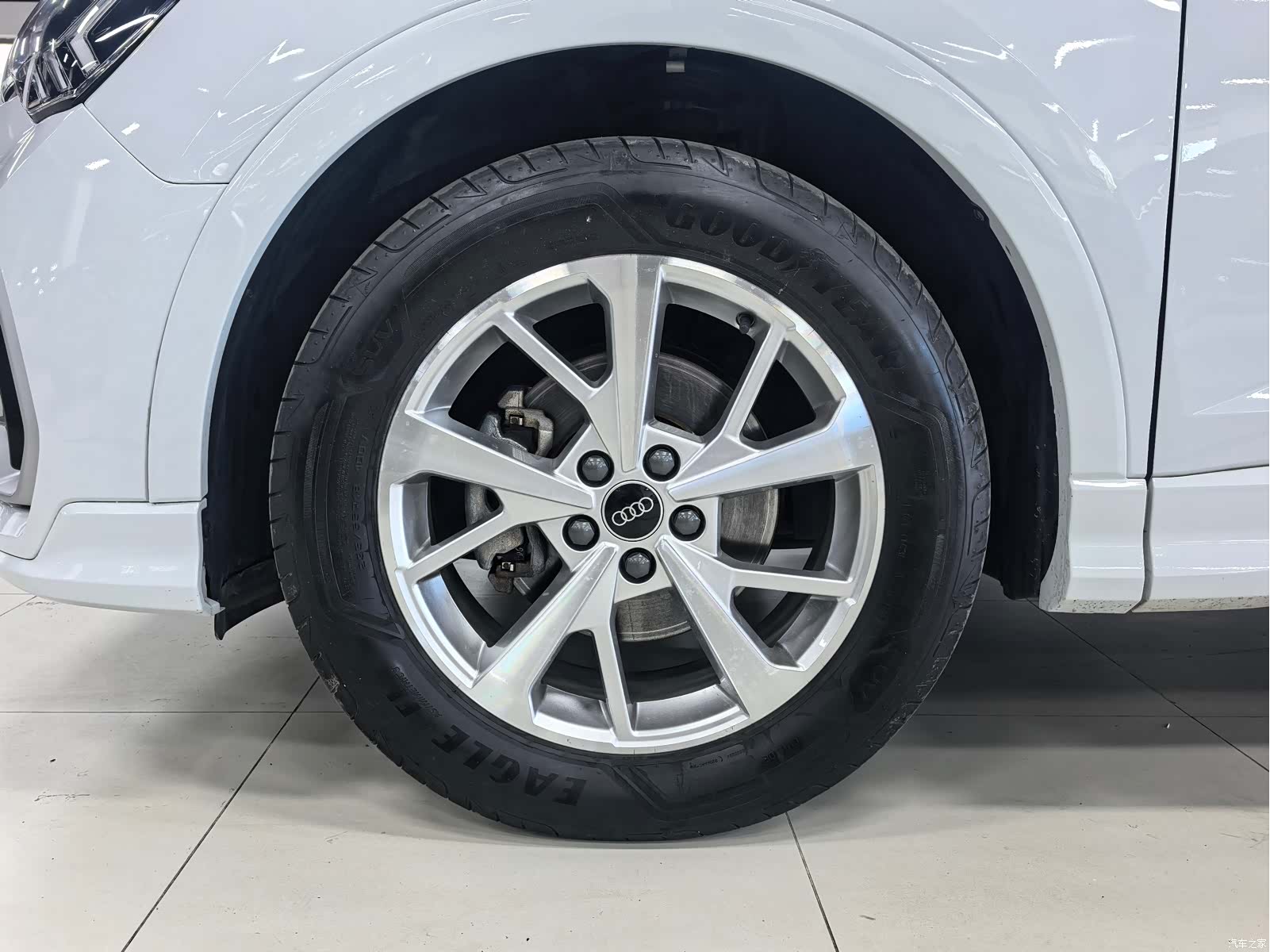 Audi Q3, 2023 6