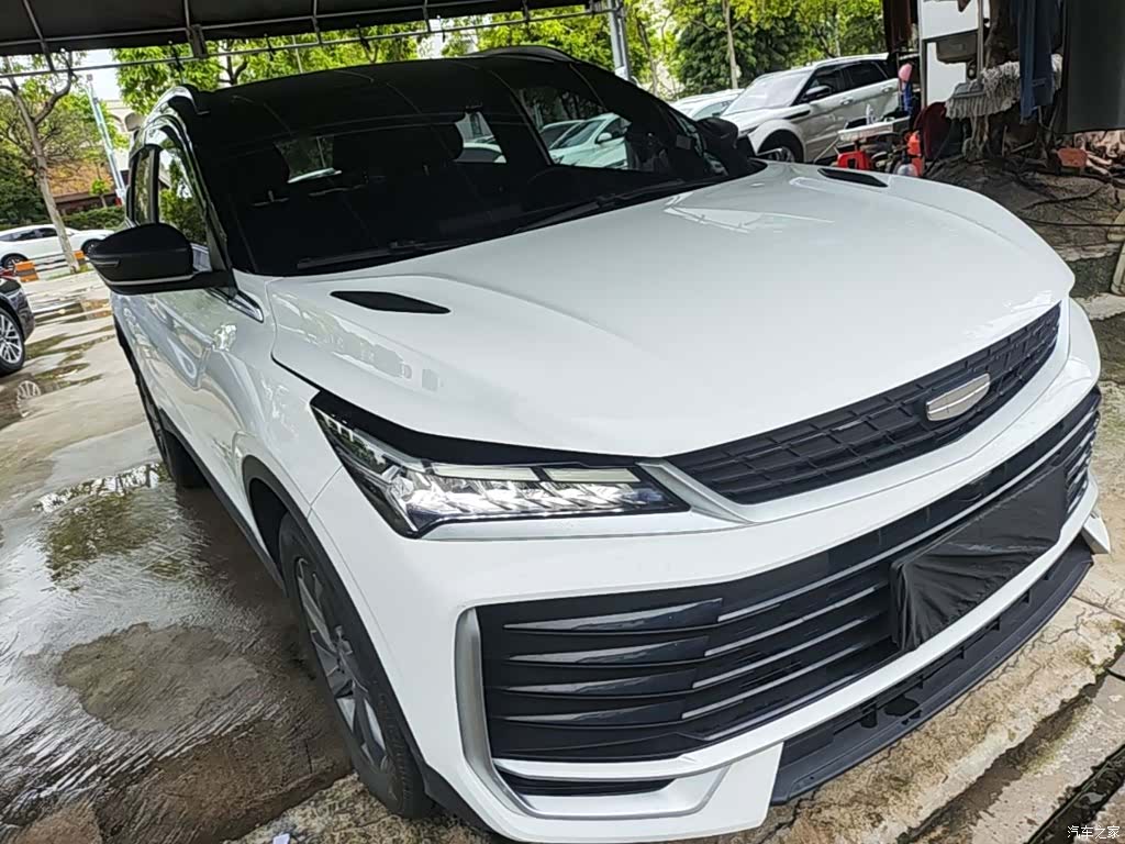Geely Coolray, 2025 4