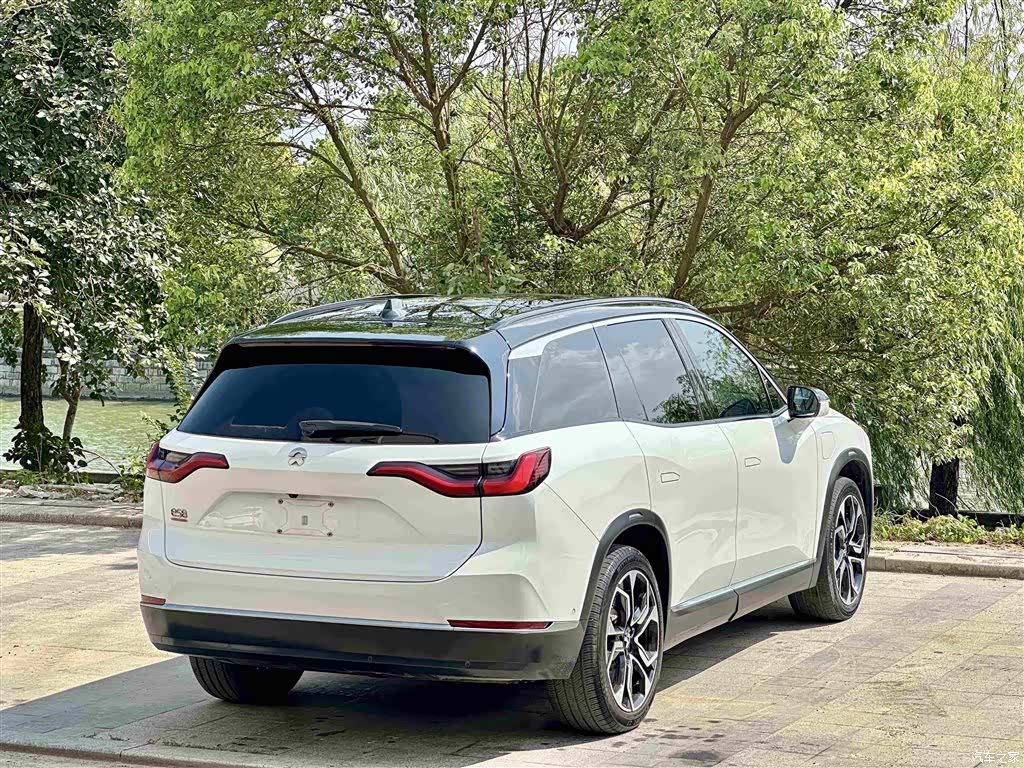 NIO ES8, 2021 4