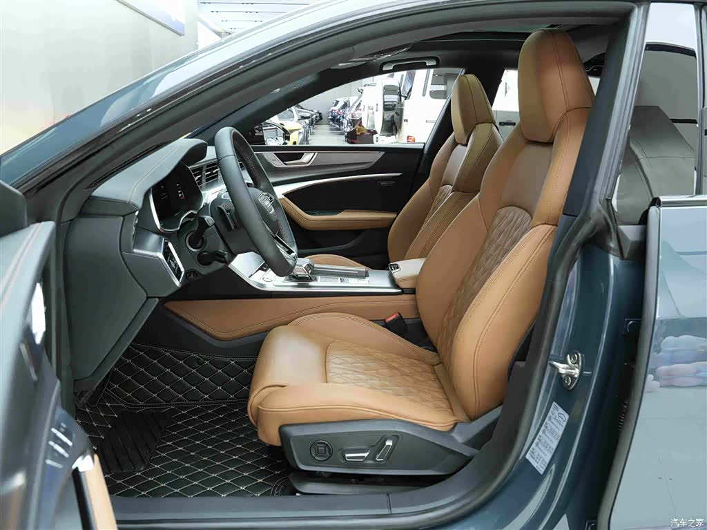 Audi A7L, 2022 11