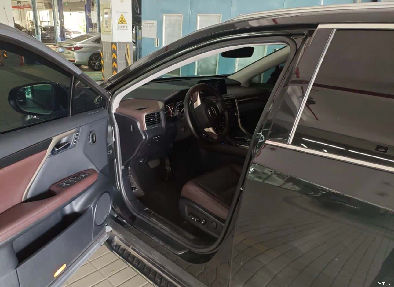 Lexus RX, 2022 4