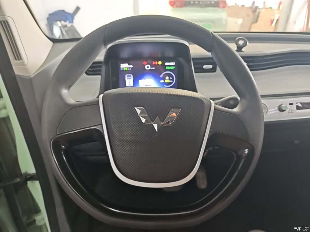 Wuling MINIEV, 2021 11