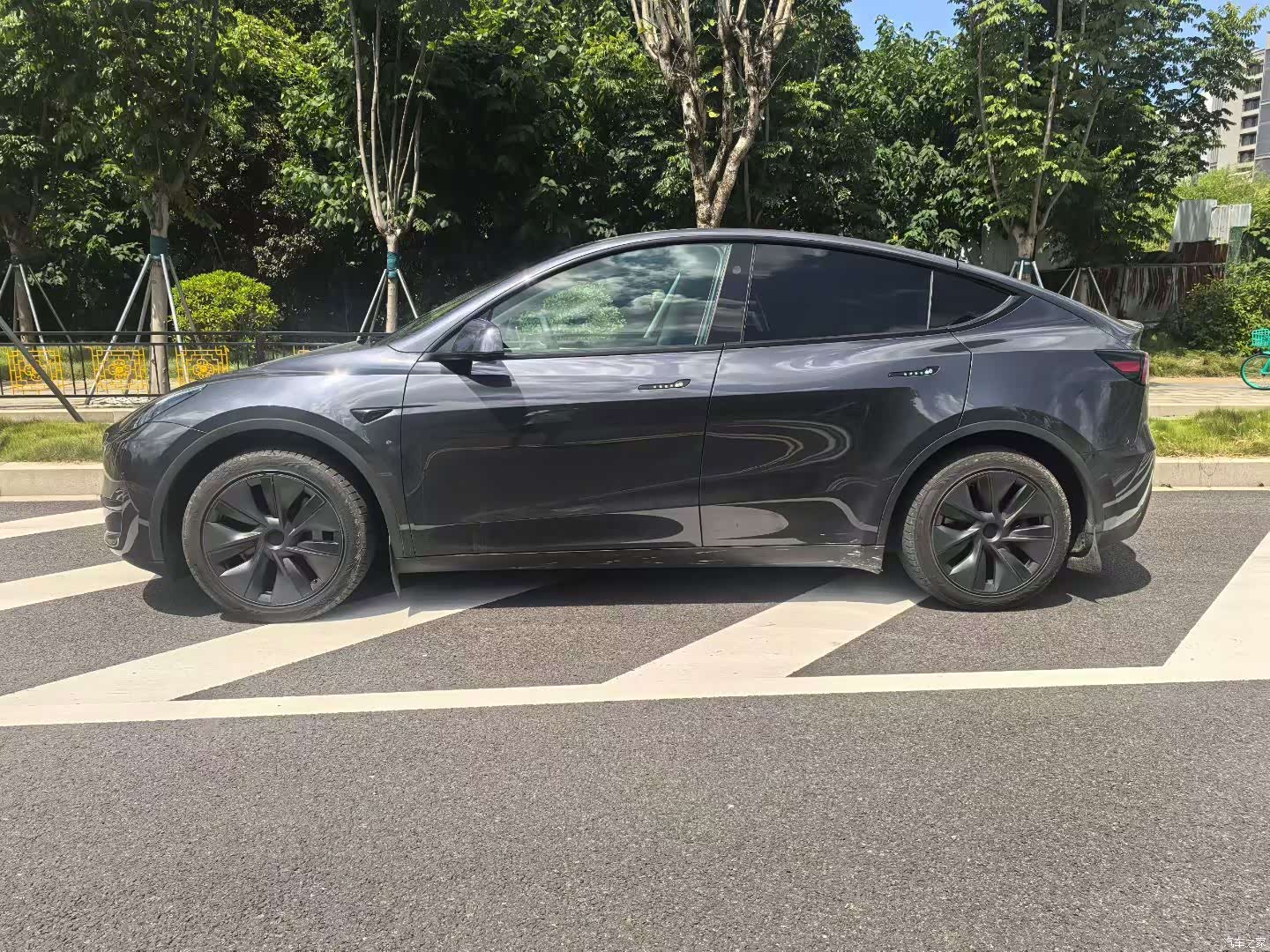 Tesla Model Y, 2024 3
