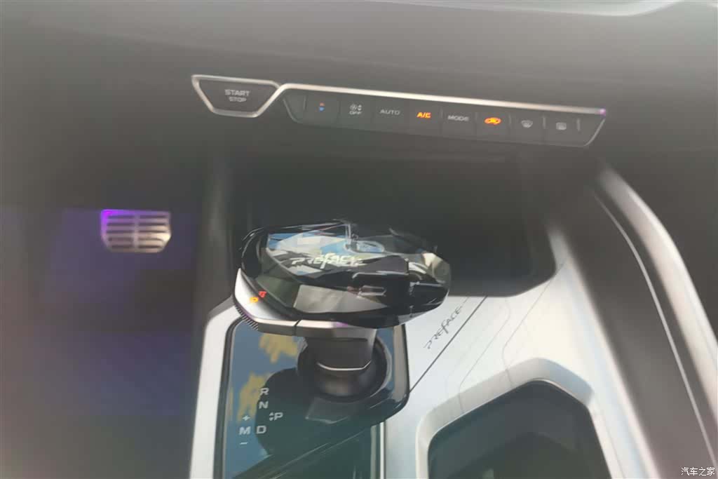 Geely Preface, 2024 16