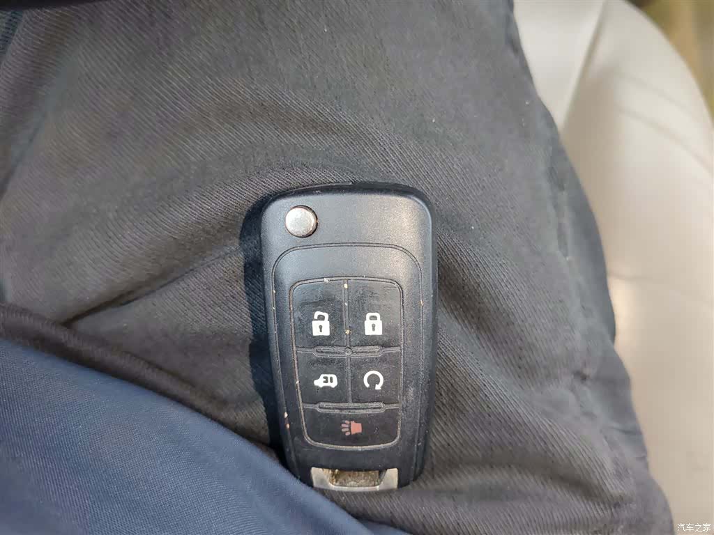 Buick GL8, 2016 12