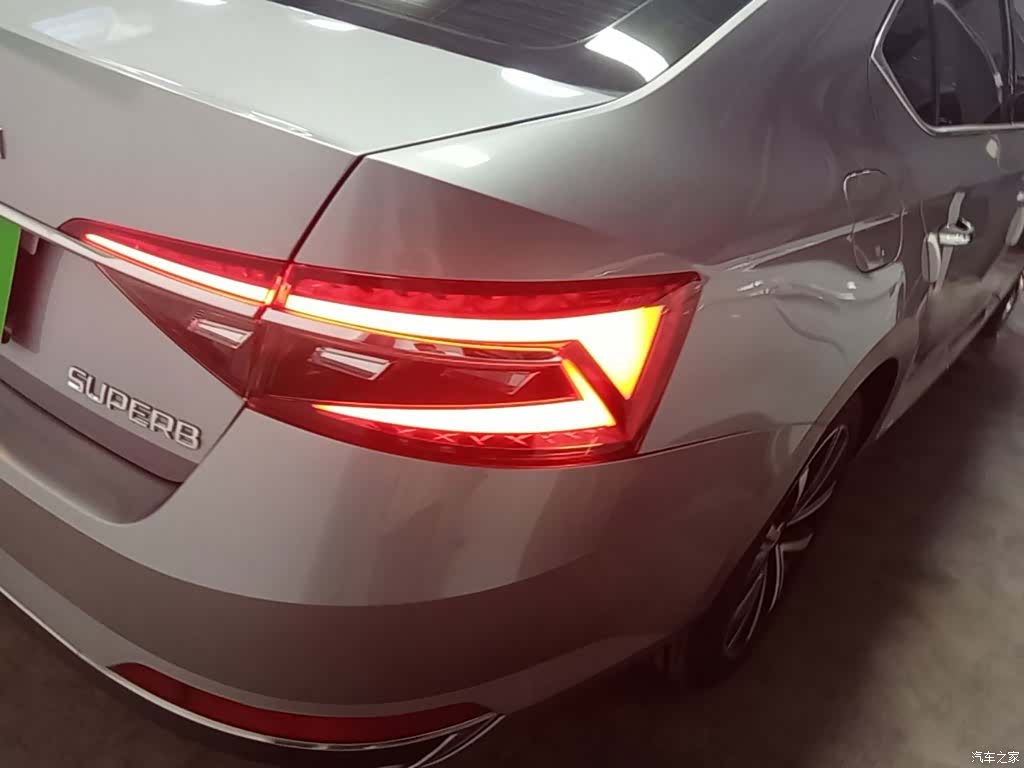 Skoda Superb, 2024 8
