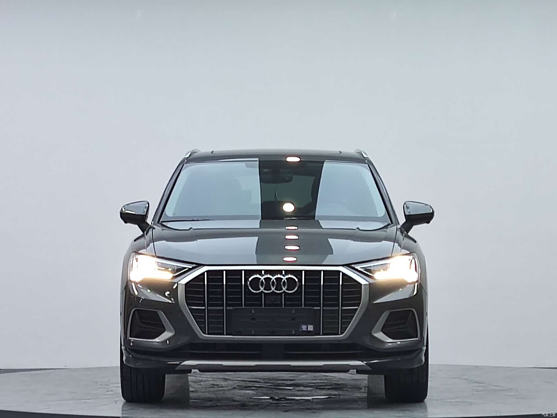 Audi Q3, 2023 3