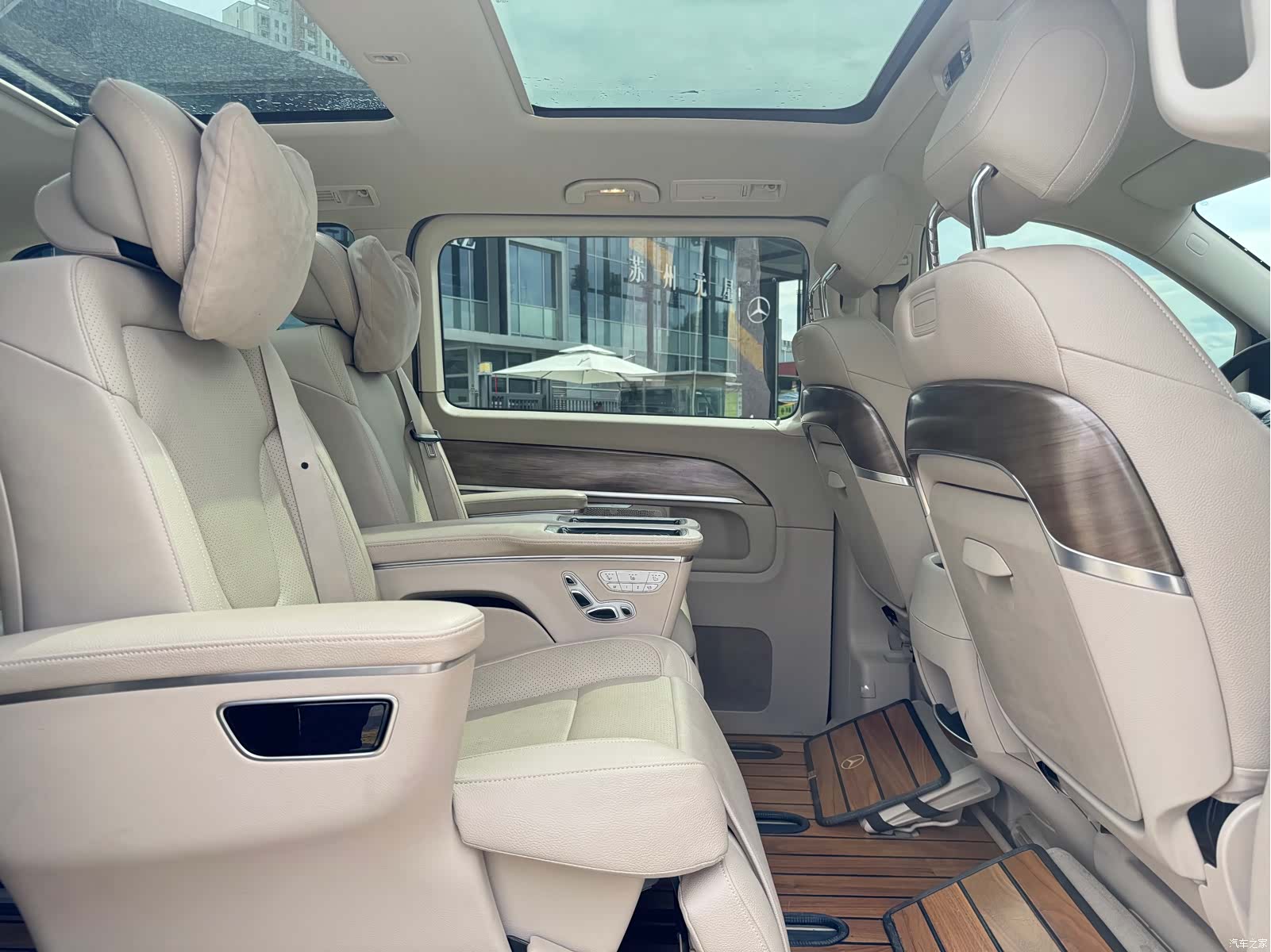 Mercedes-Benz V-Class, 2021 17