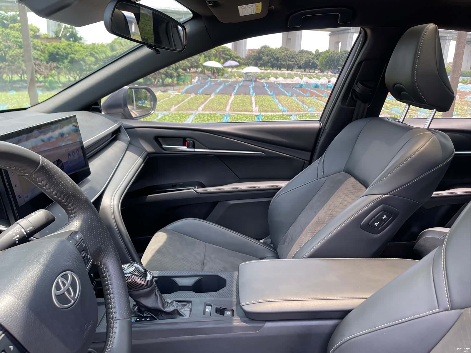 Toyota Camry, 2025 19