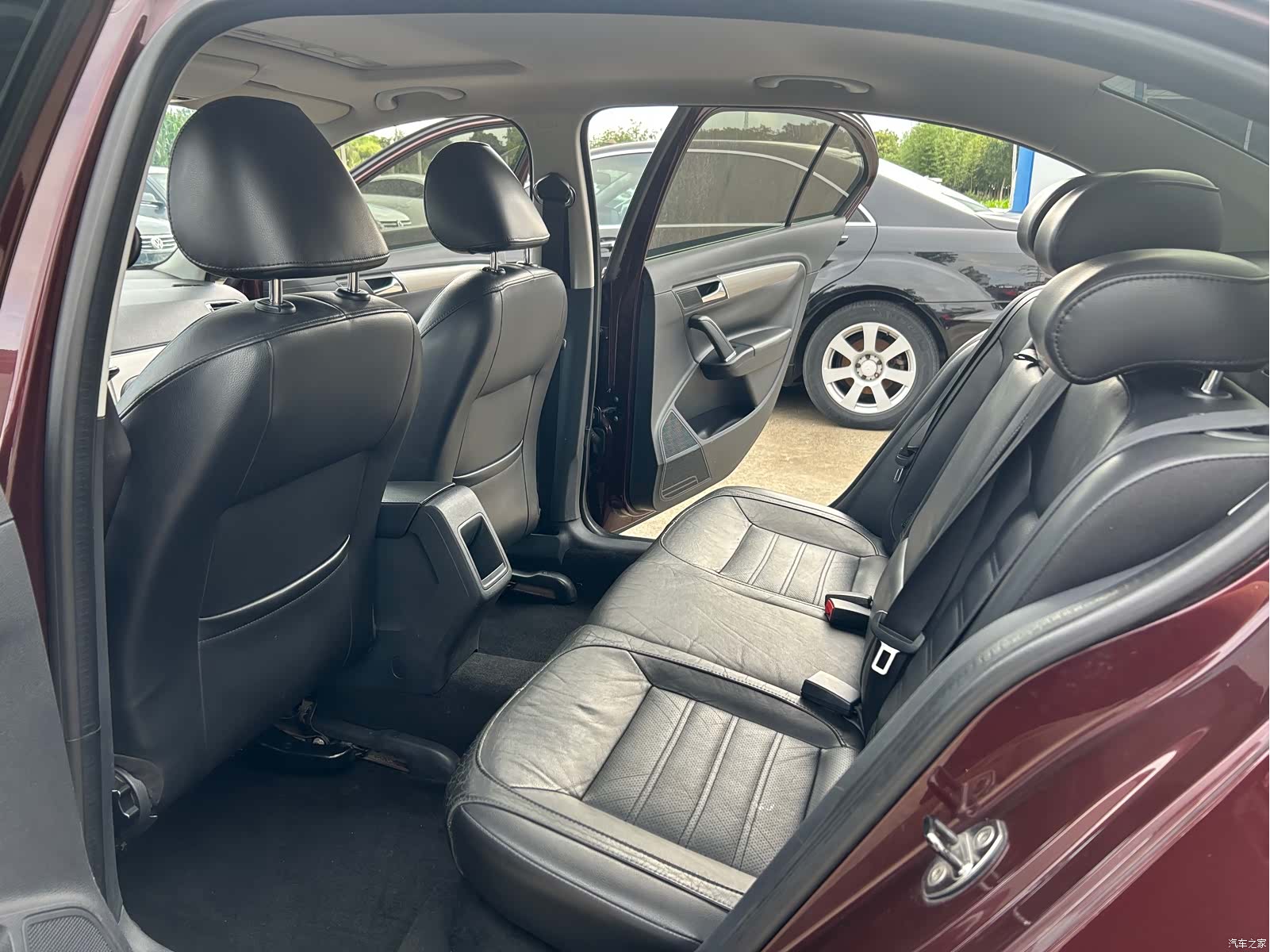 Volkswagen Lavida, 2012 8