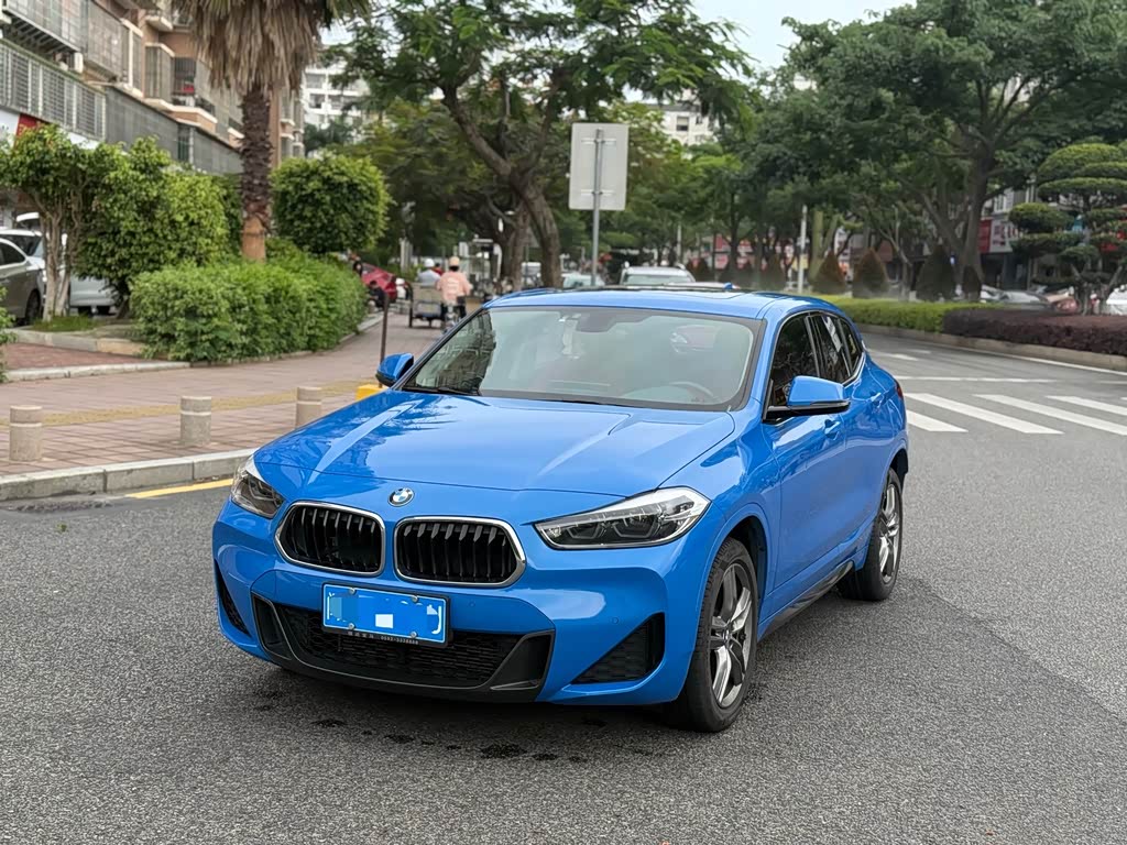 BMW X2