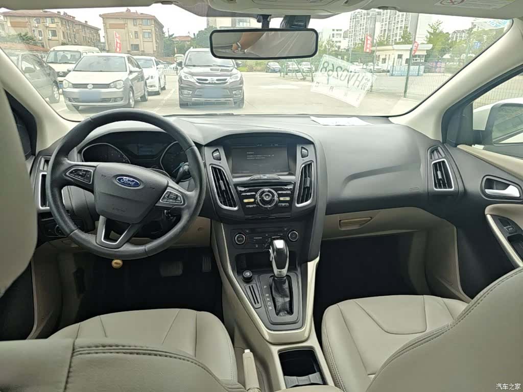 Ford Focus, 2016 10