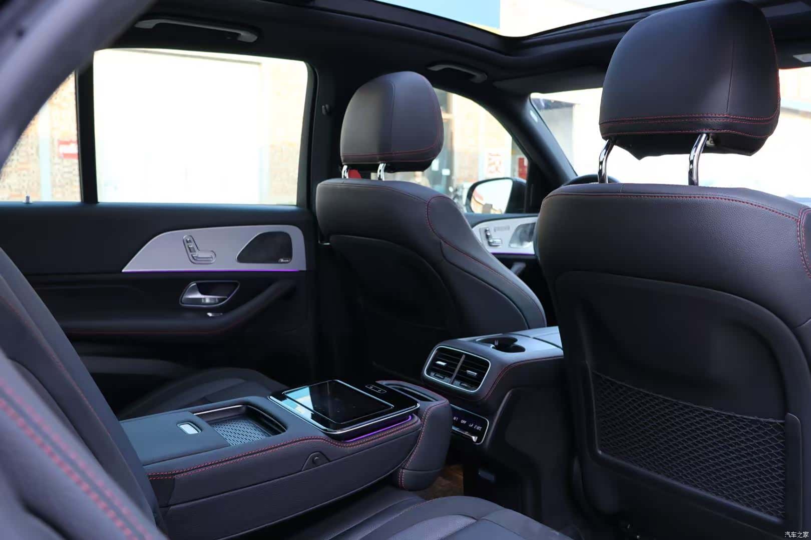 Mercedes-Benz GLE, 2025 16