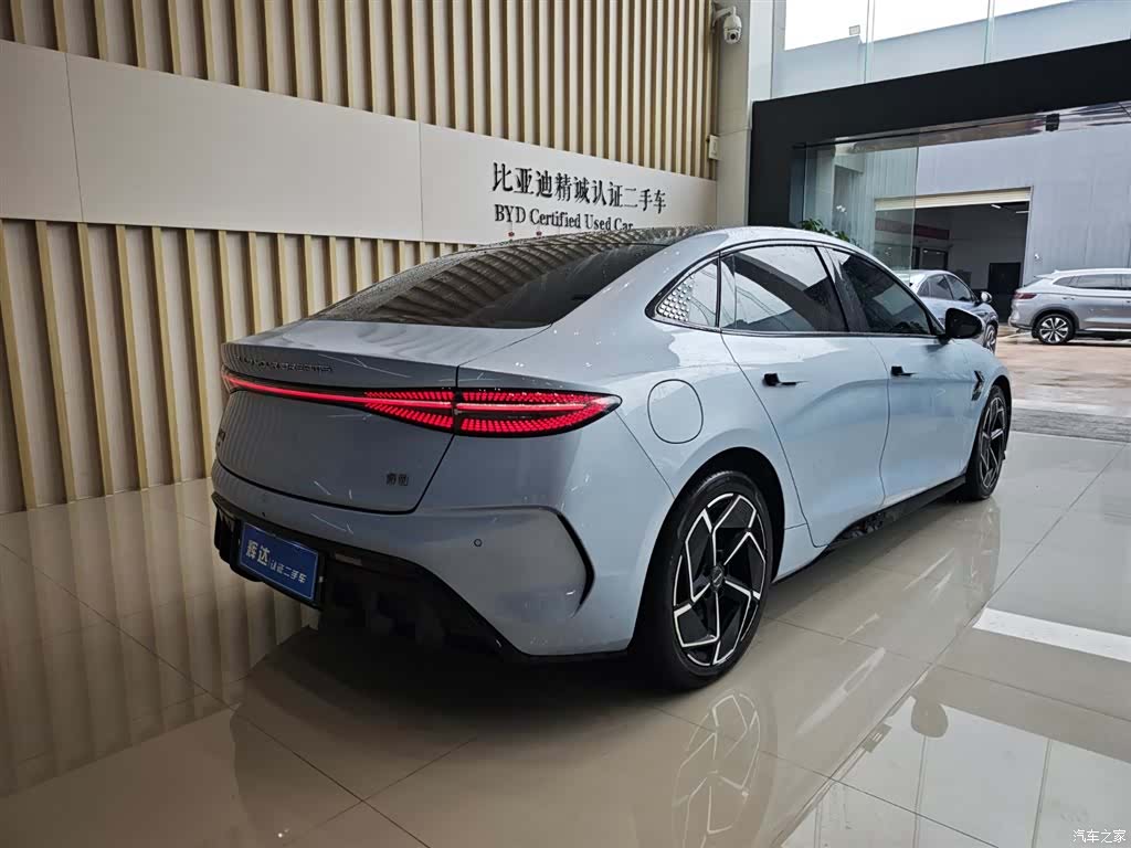BYD Seal, 2022 7