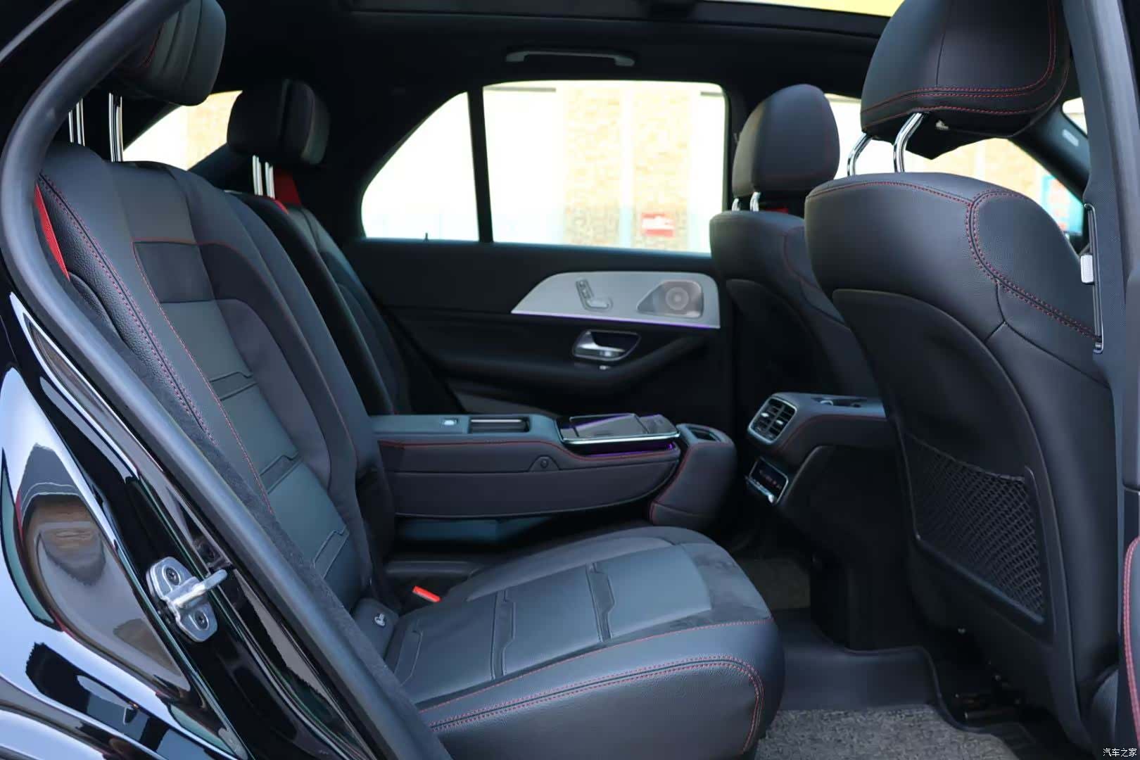 Mercedes-Benz GLE, 2025 17