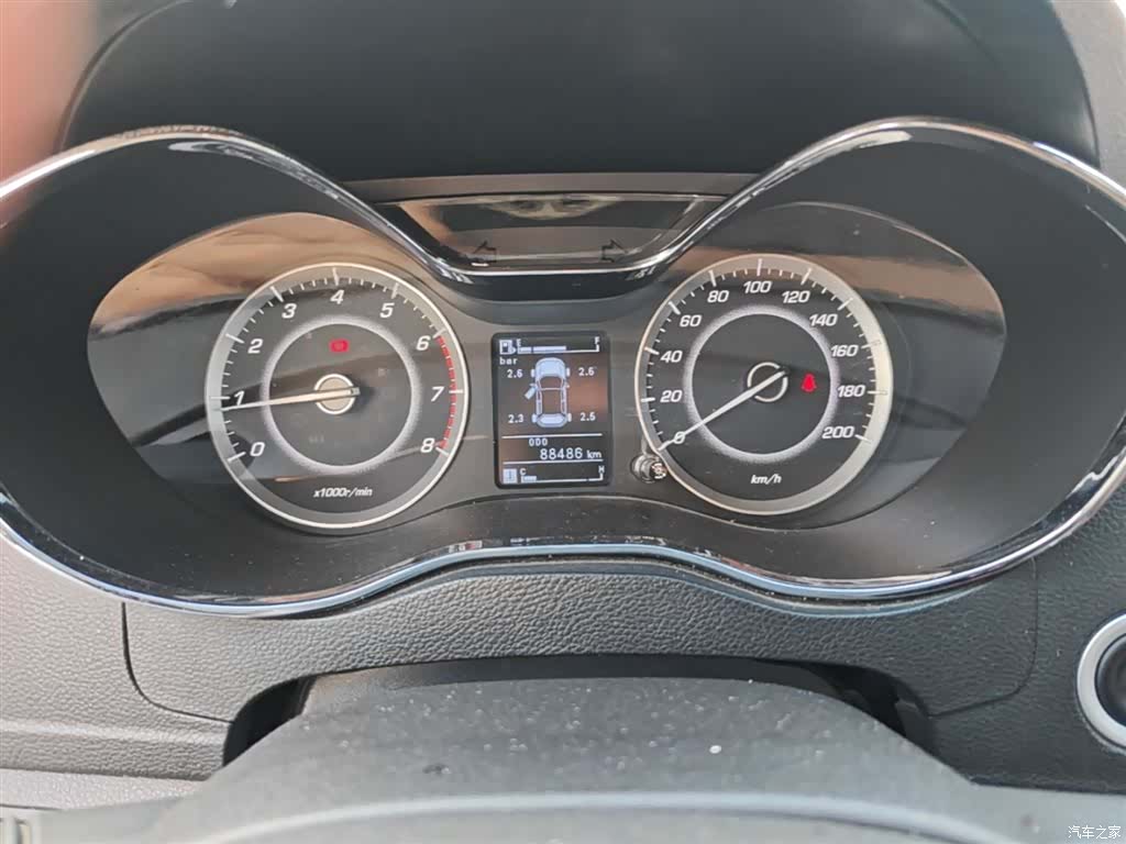 Wuling 560, 2016 12