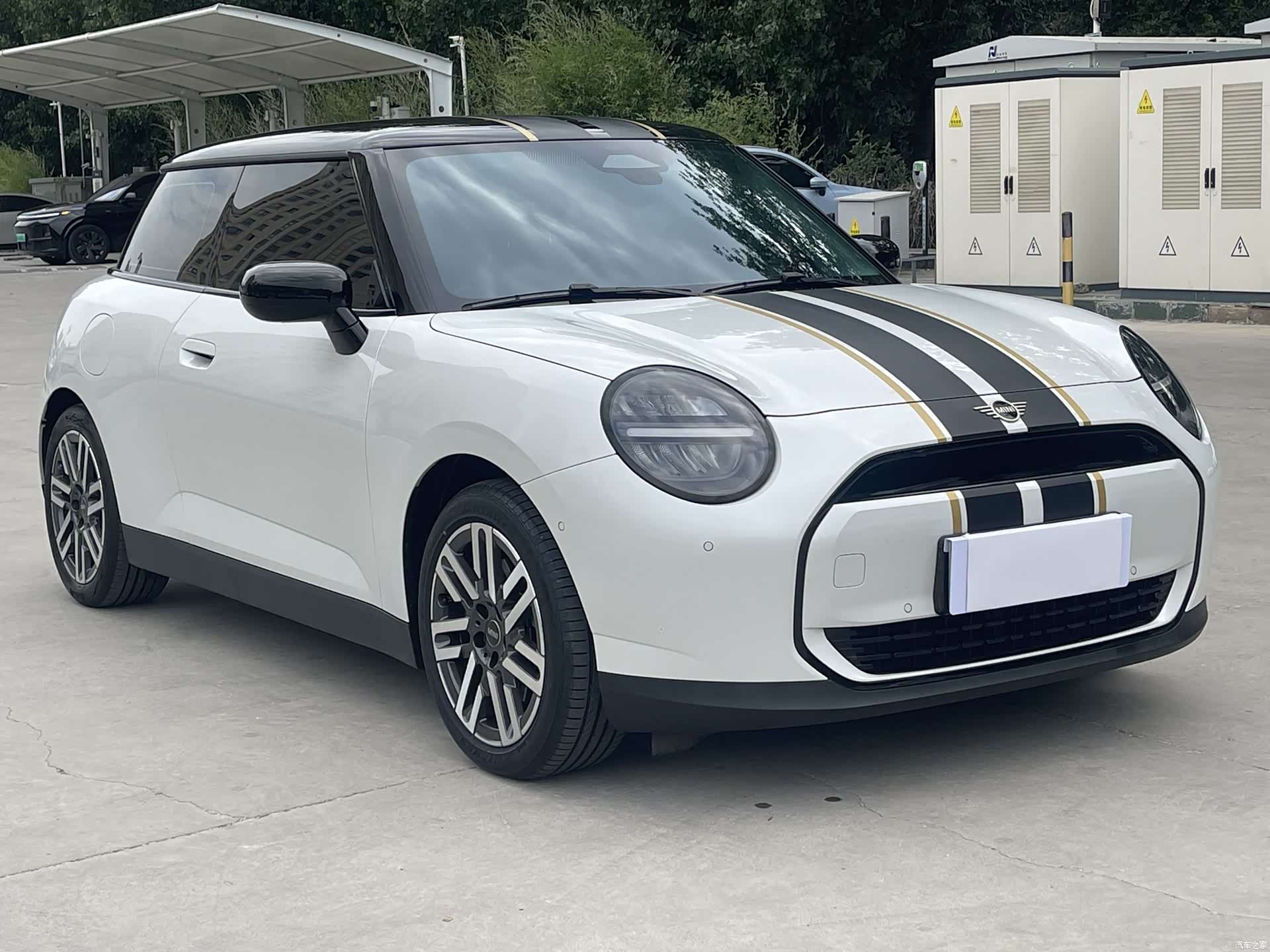 Mini Cooper, 2024 3