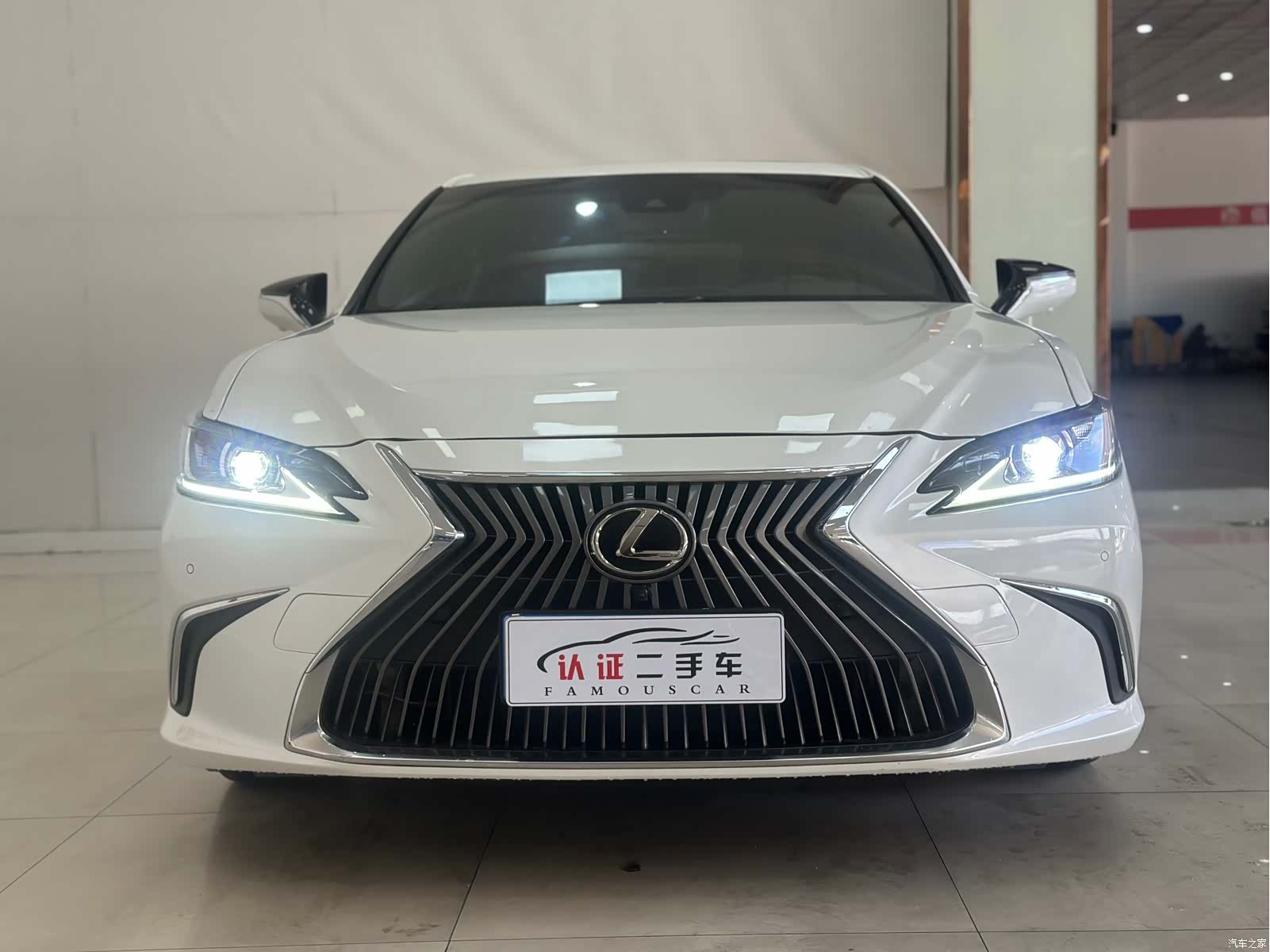 Lexus ES, 2023 2