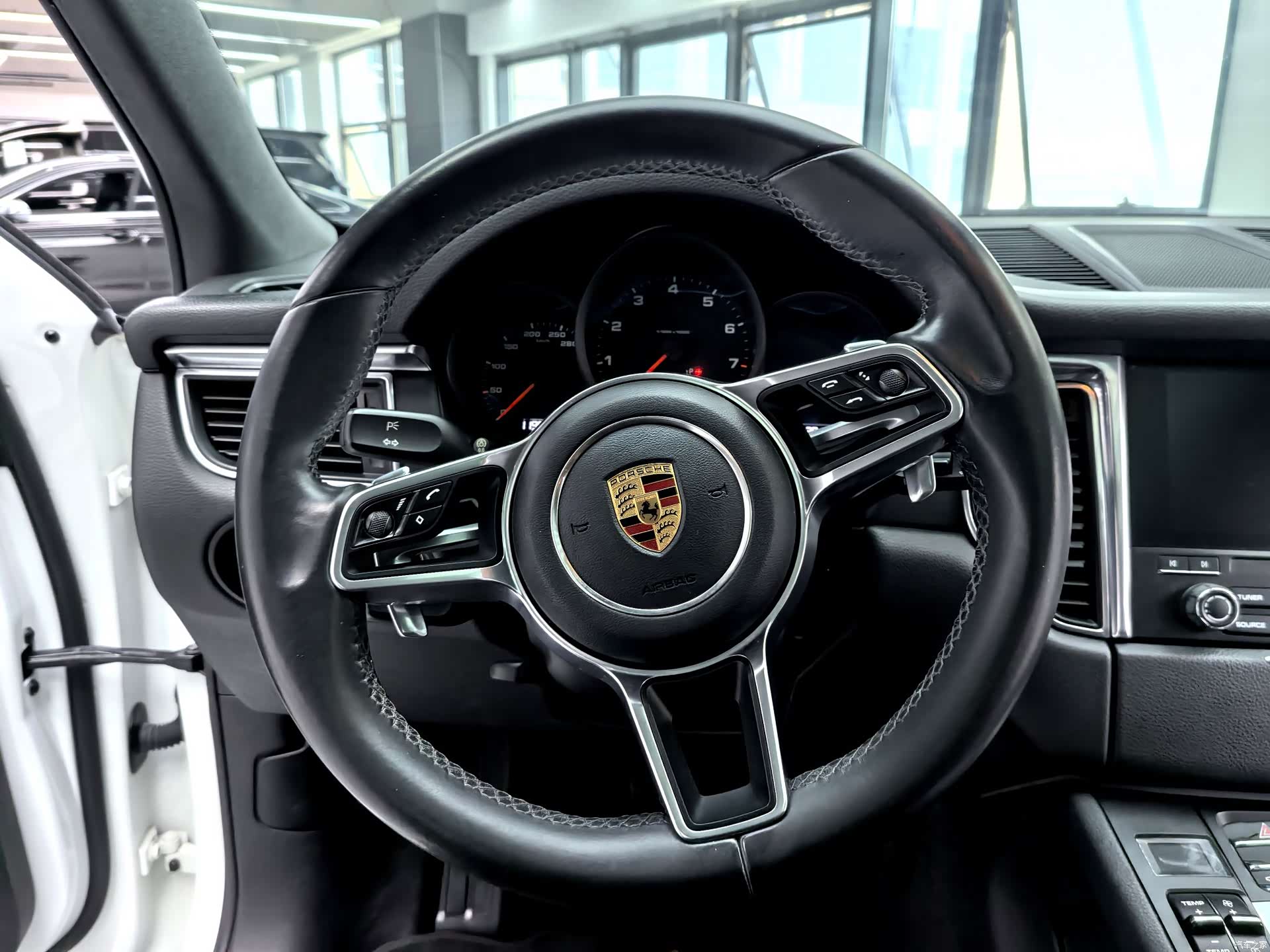 Porsche Macan, 2016 4