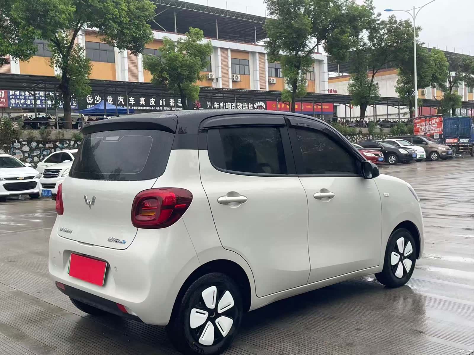 Wuling MINIEV, 2025 9