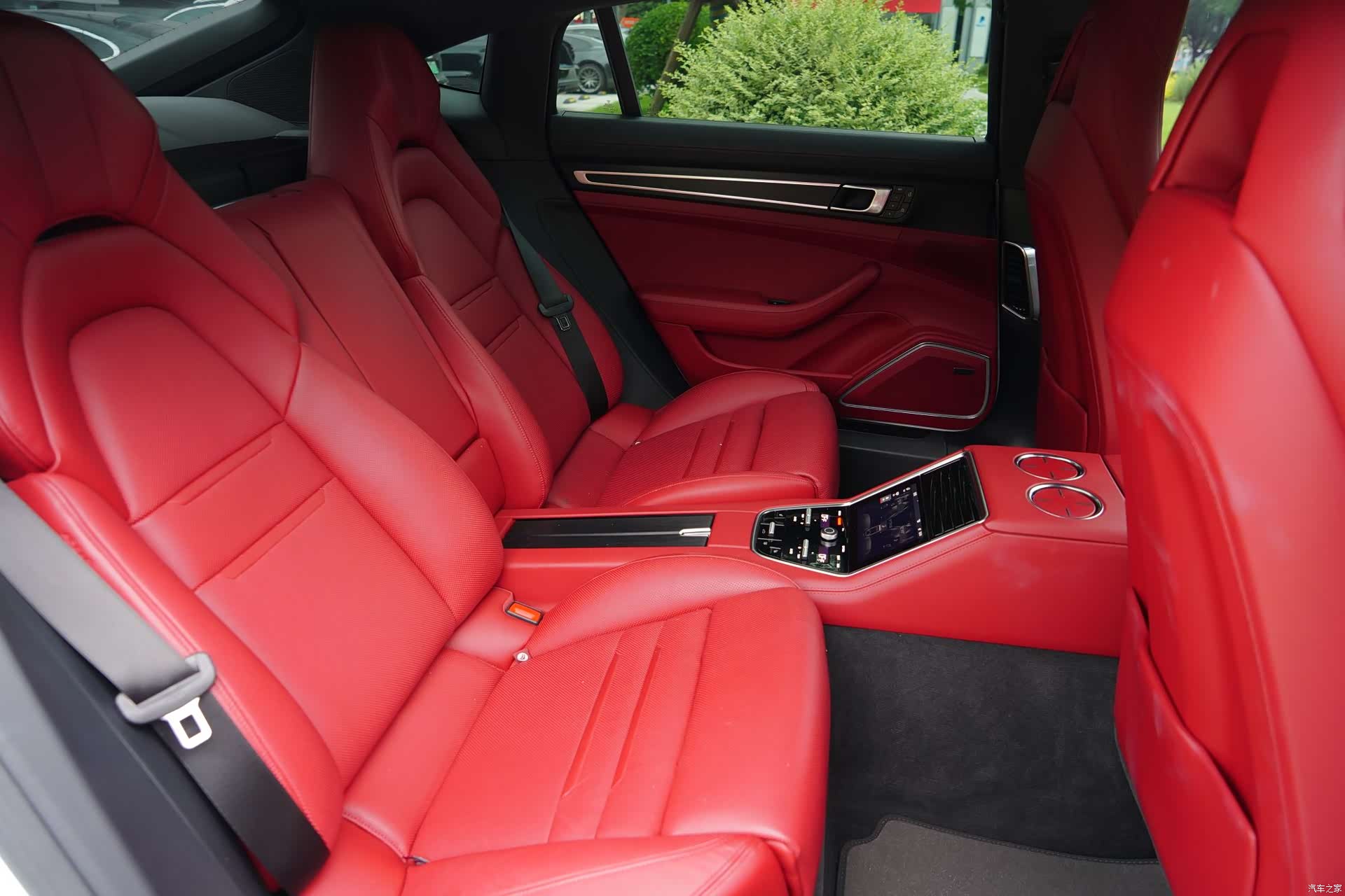 Porsche Panamera, 2023 6