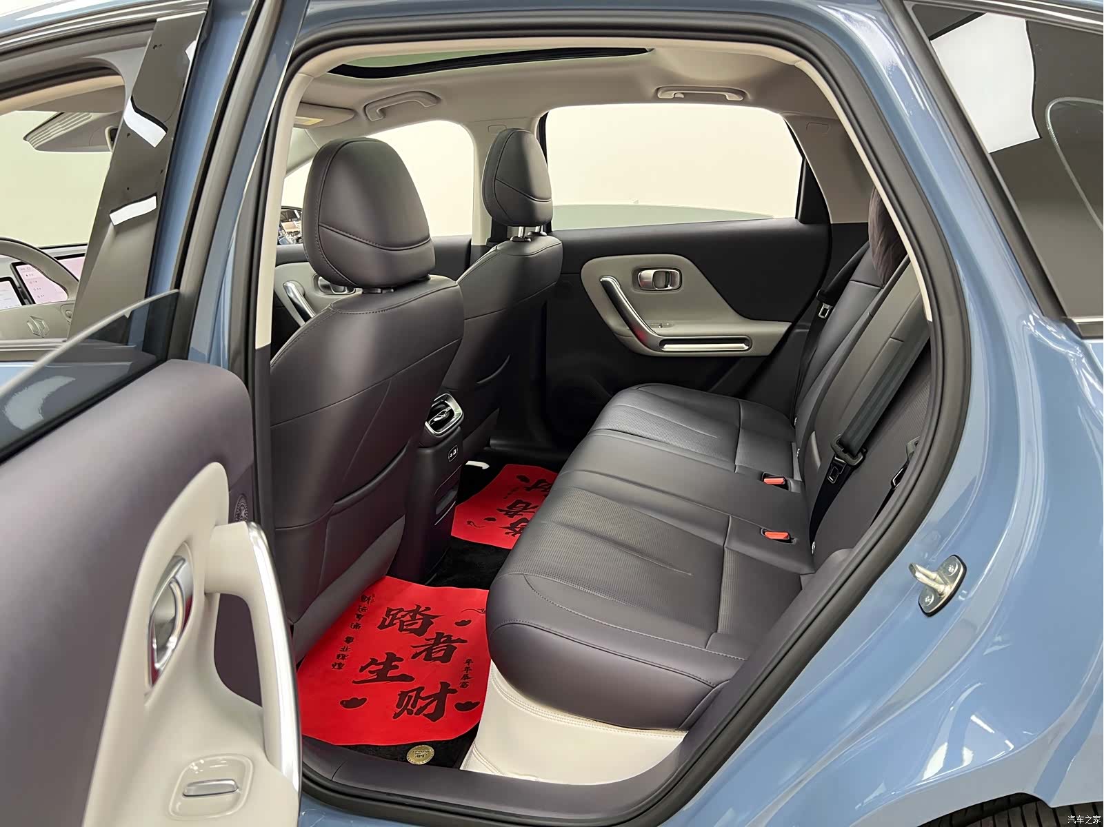 Leapmotor B01, 2025 16