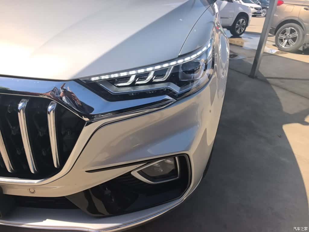 Hongqi HS5, 2022 18