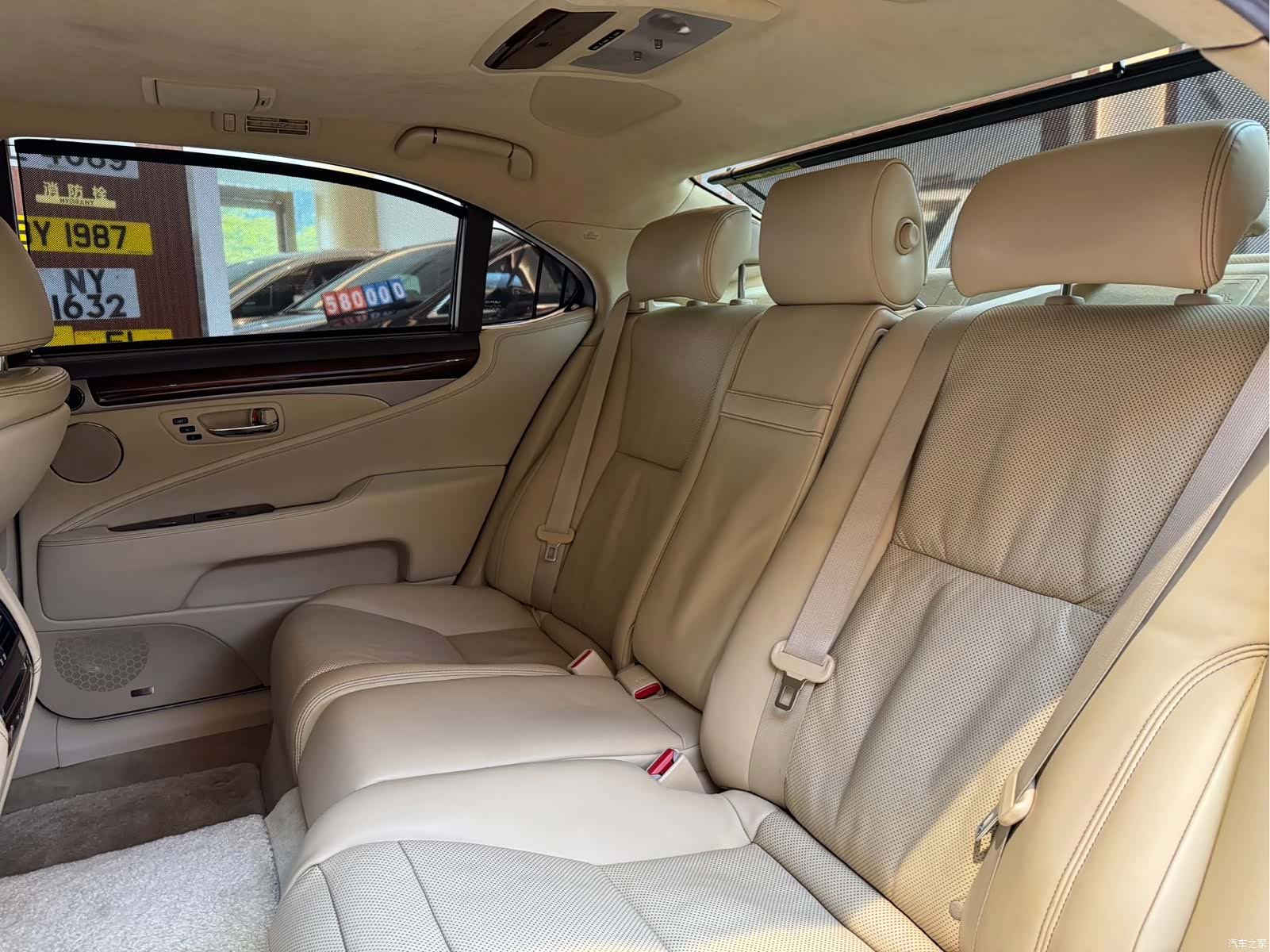 Lexus LS, 2013 11
