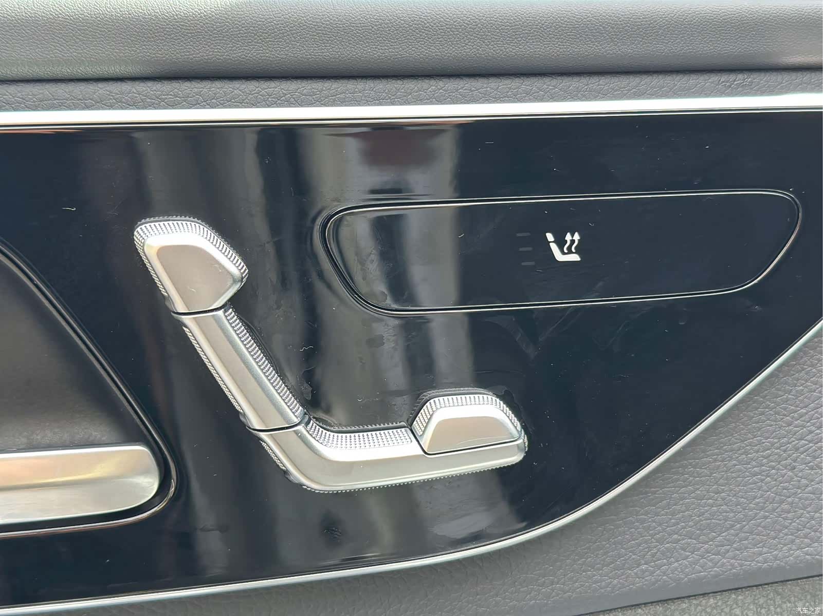 Mercedes-Benz C-Class, 2024 15