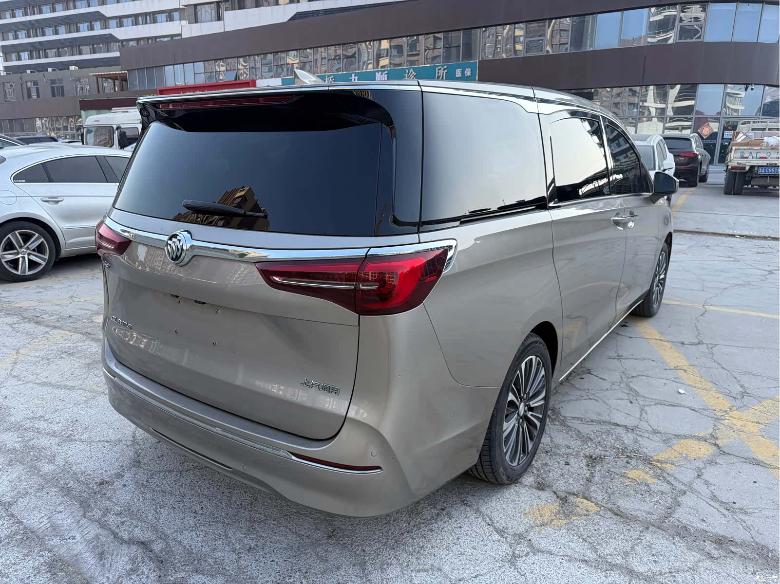 Buick GL8, 2022 все фото