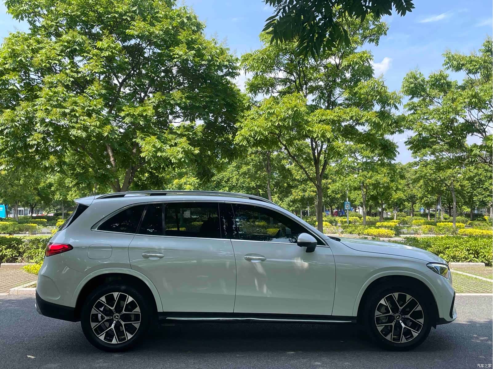 Mercedes-Benz GLC, 2023 10