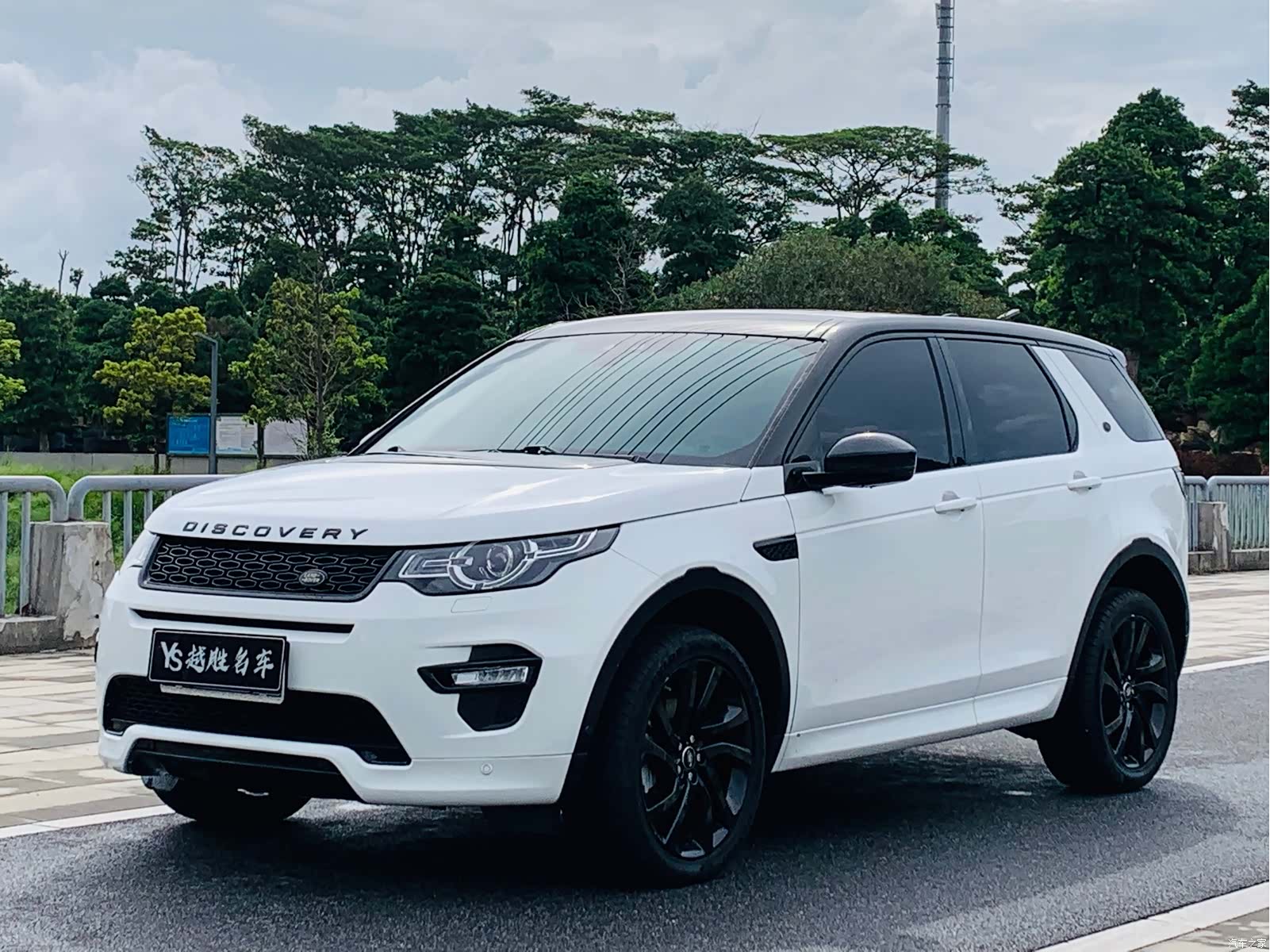Land Rover Discovery, 2019 1